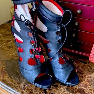 Shoe Republica black sandal 8.5